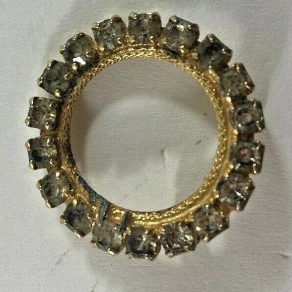 Vintage Goldtone Rhinestone Circle Pin Brooch - Picture 4 of 4